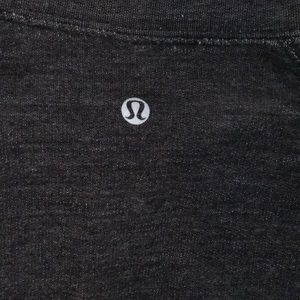 lulu lemon sweater/sweatshirt